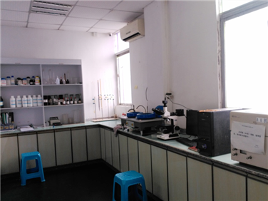 化驗(yàn)分析室，鎳金測厚儀